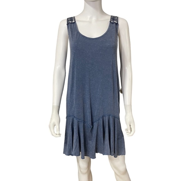 Umgee Blue Sleeveless Mineral Wash Lace Dress
New - Picture 3 of 6